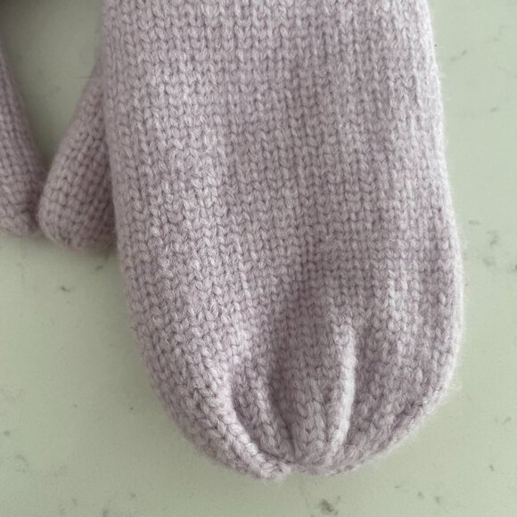 Indigo Love & Lore Outdoor Sherpa Lined Knit Acrylic Nylon Mittens Soft Lilac OS - Picture 3 of 9